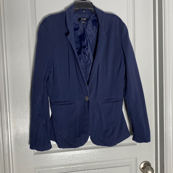 Blue blazer size M - Picture 1 of 3